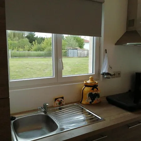 La Petite Maison Des Vignes